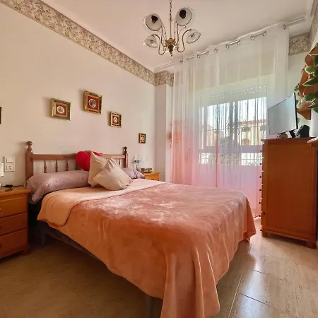 Apartment En Urbanizacion Con Piscina Y Jardin En 5 Minutos De La Playa Torrevieja